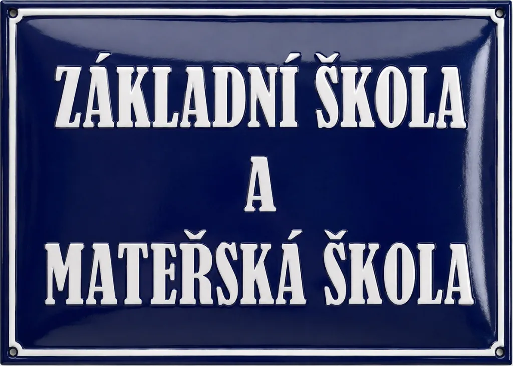 Smaltovaná cedule pro školu se školkou A2-skola 2