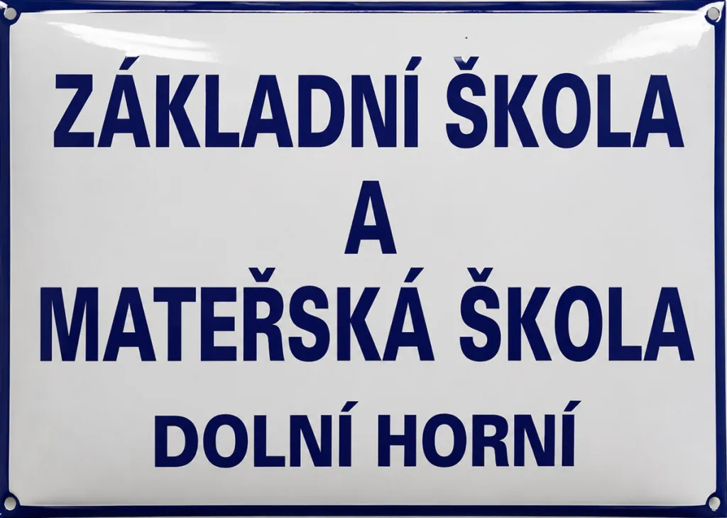 Smaltovaná cedule pro školu se školkou A2-skola 5